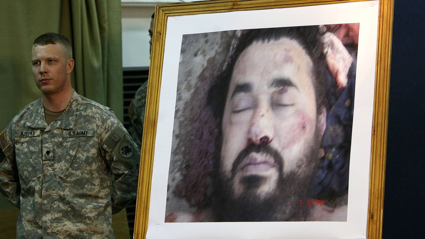 Rueda de prensa informando sobre la muerte de Zarqawi en la Zona Verde de Bagdad, el 8 de junio de 2006. (Reuters)