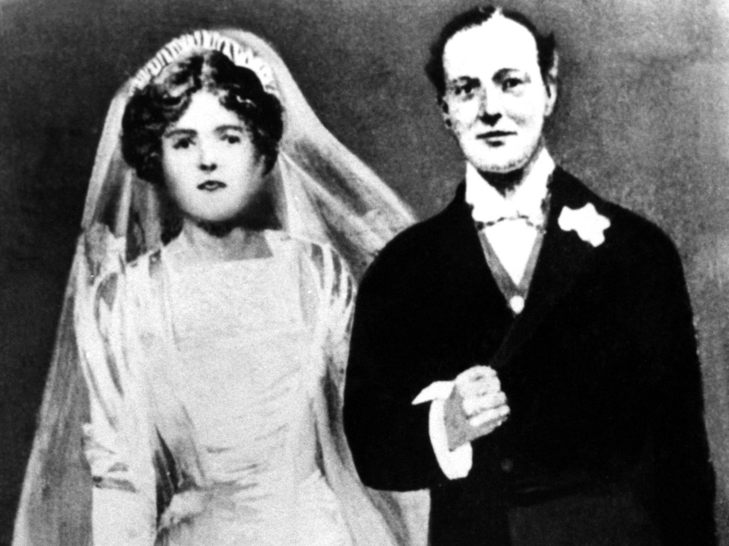 Una de las escasas imágenes de la boda de Winston Churchill. (Cordon Press)