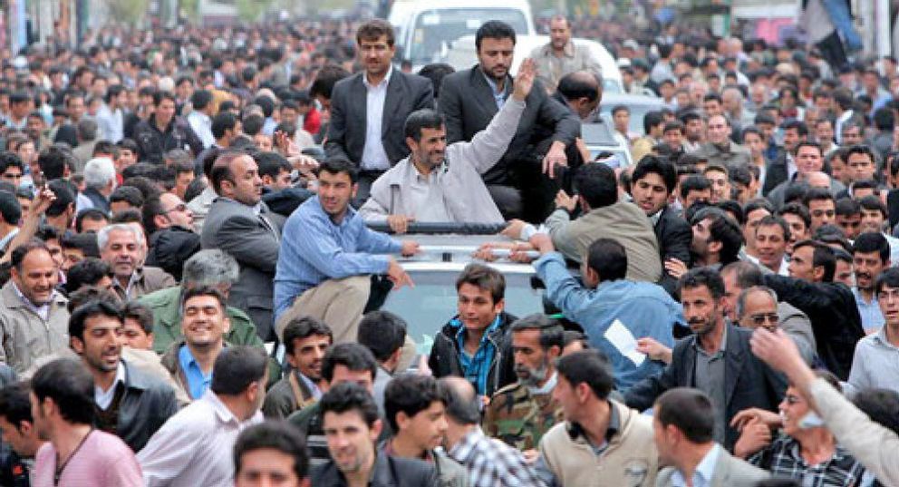 Foto: El atentado contra Ahmadineyad sólo fue un pertado lanzado contra su convoy