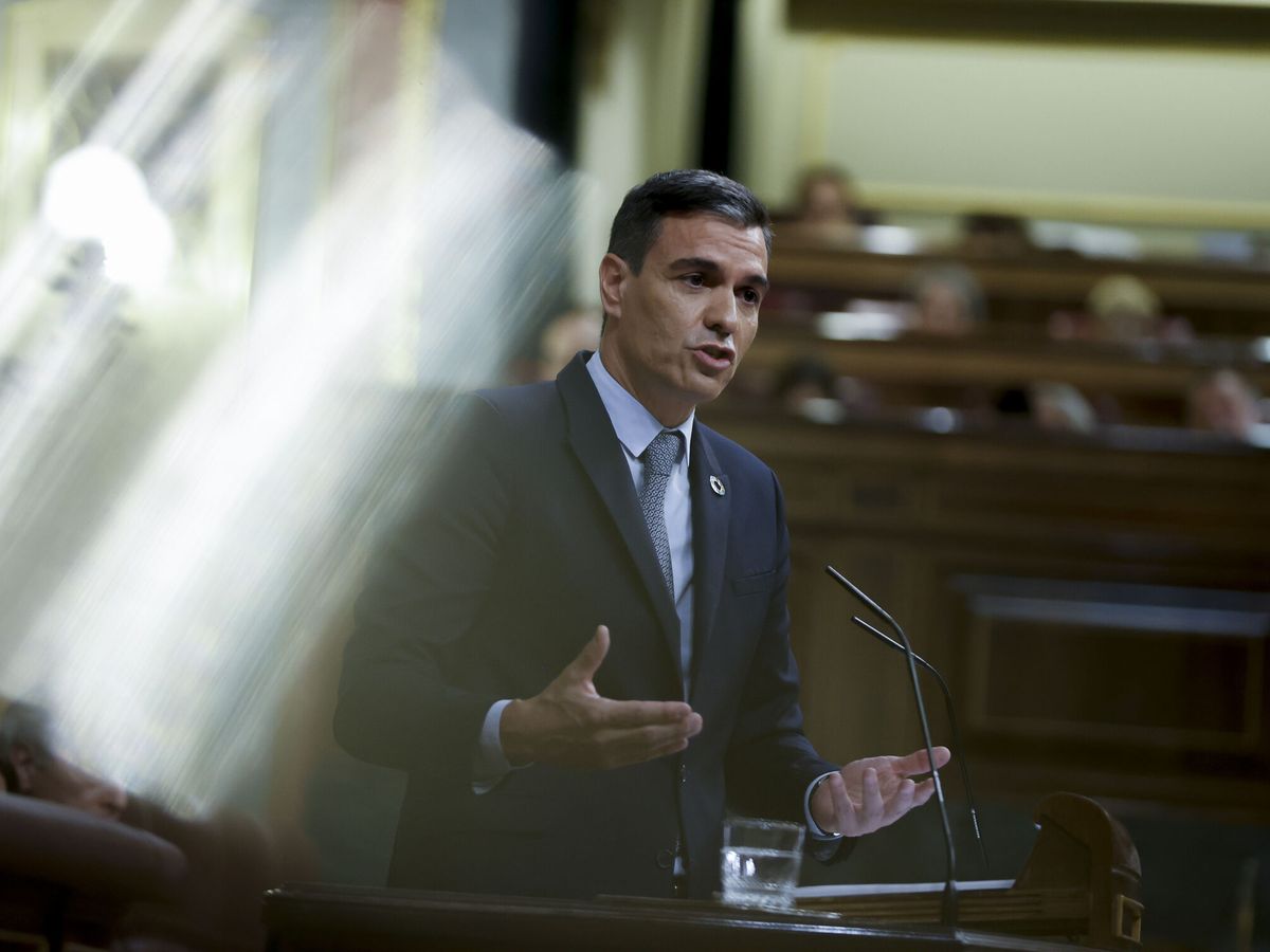 Foto: El presidente del Gobierno, Pedro Sánchez, interviene durante el debate sobre el estado de la nación en el Congreso. (EFE/Mariscal)