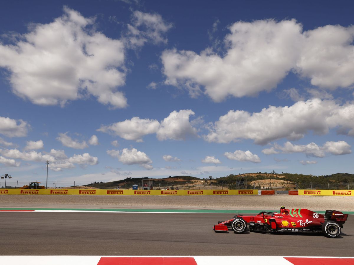 Foto: Carlos Sainz rueda en el circuito de Algarve. (Reuters)