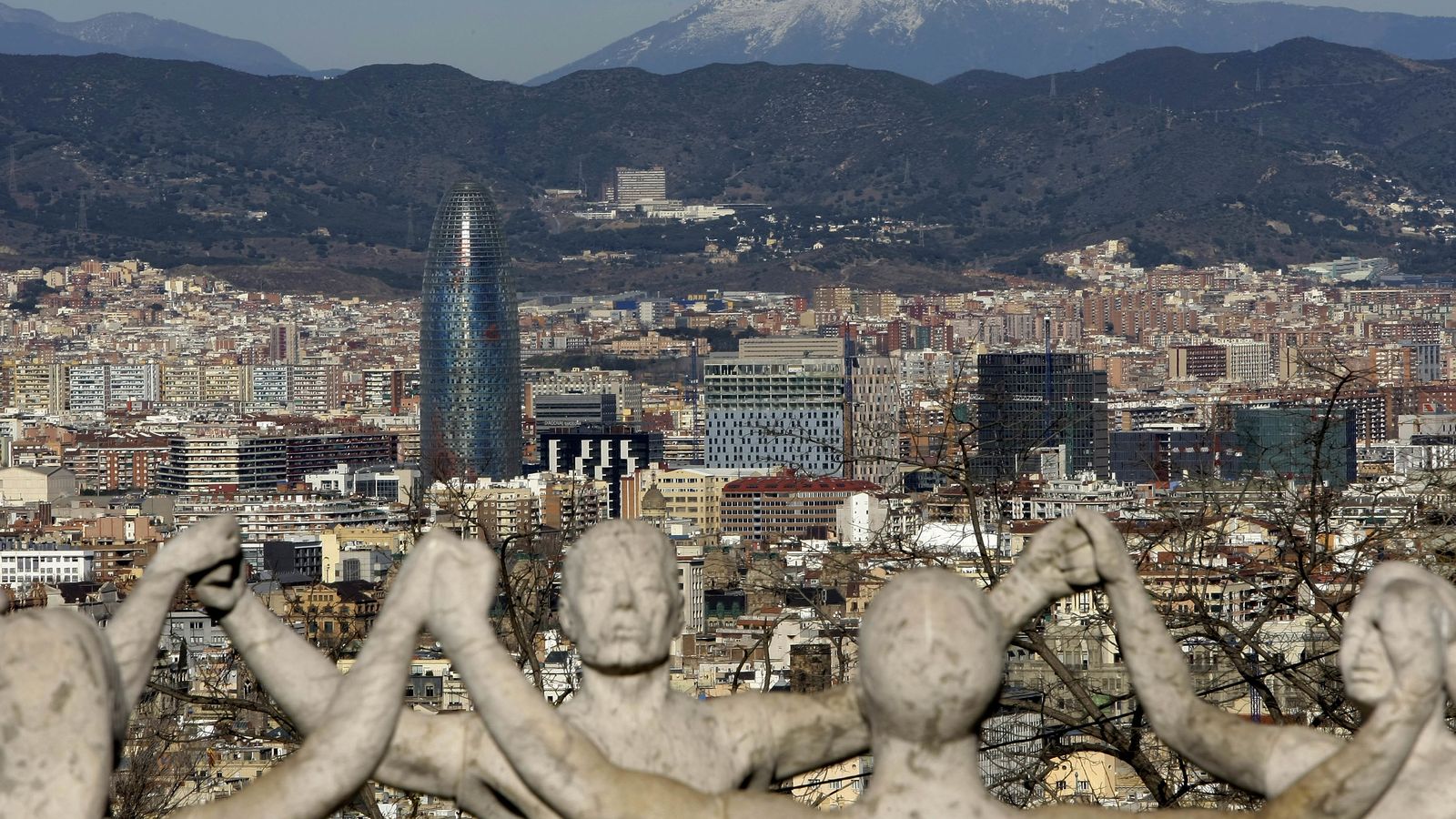 Foto: El 'skyline' de Barcelona, con la Torre Agbar. (Reuters)
