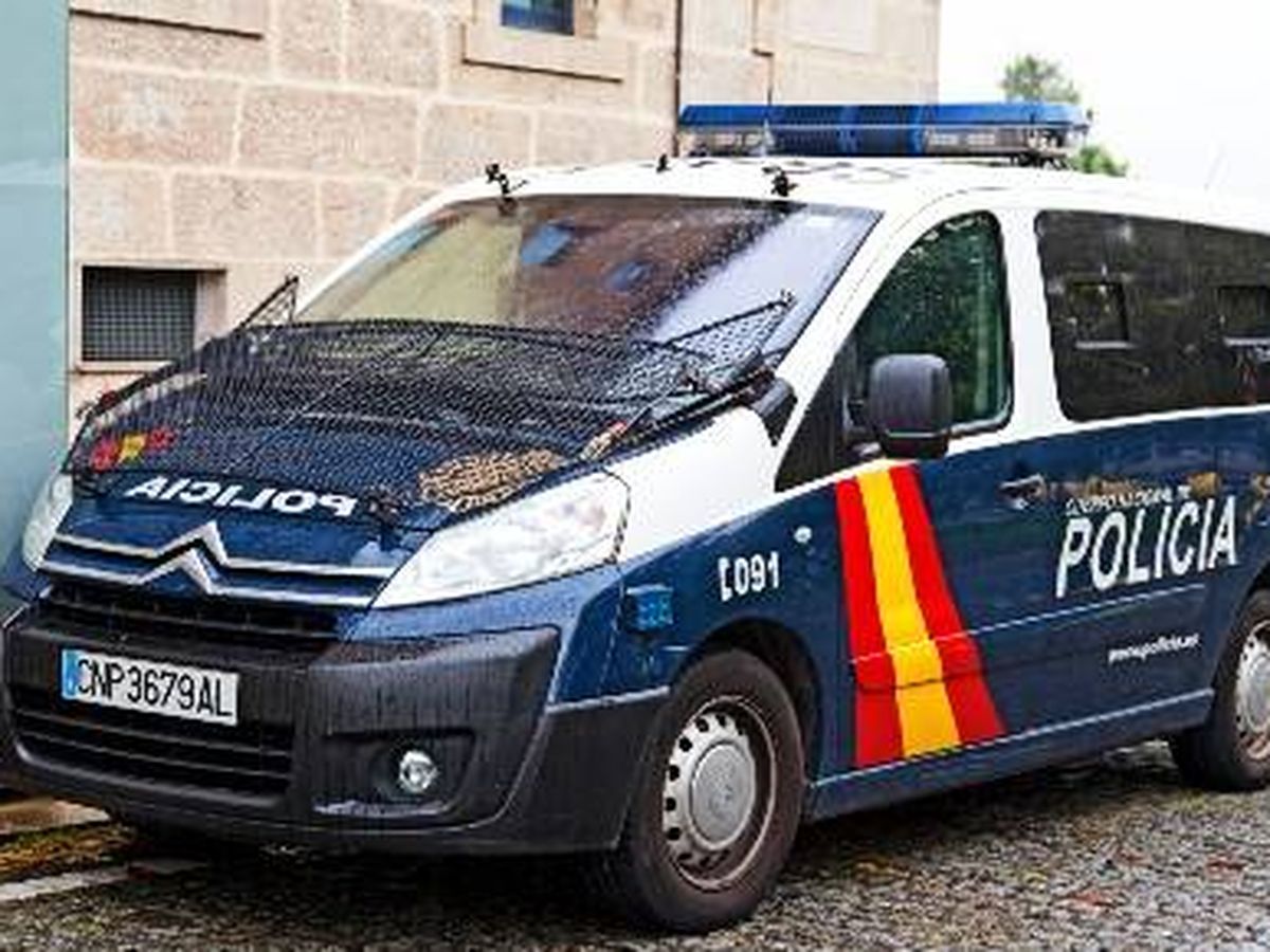 Foto: Furgón de la Policía Nacional en Galicia. (iStock)