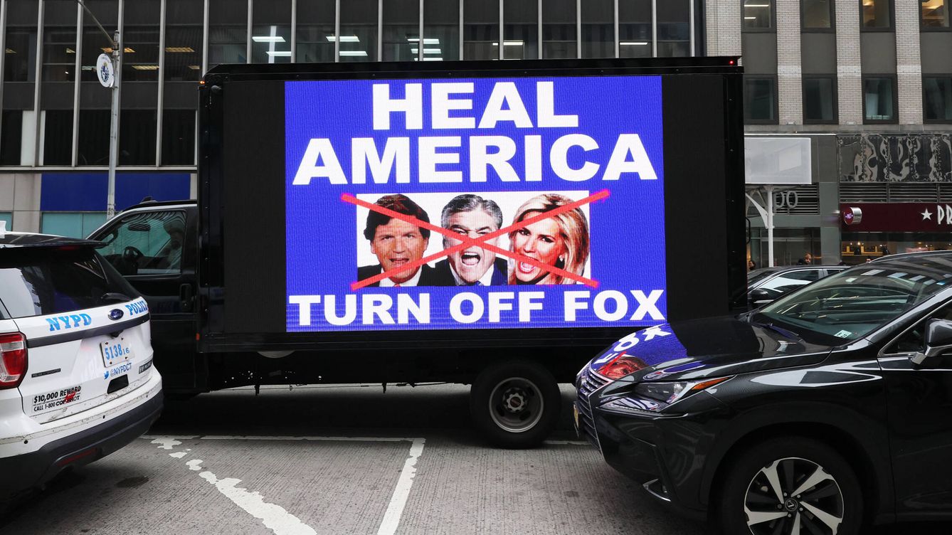 Foto: Protestas contra Fox News en Nueva York. (Getty/Michael M. Santiago)