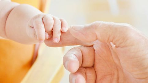 Euskadi ampliará el permiso de paternidad a 16 semanas en otoño para todos los padres