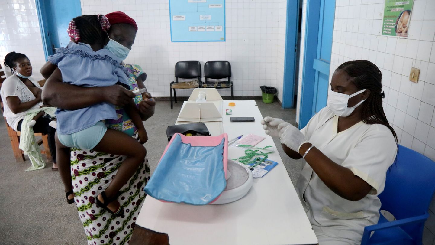 Vacunación contra la malaria. (Foto: Reuters)