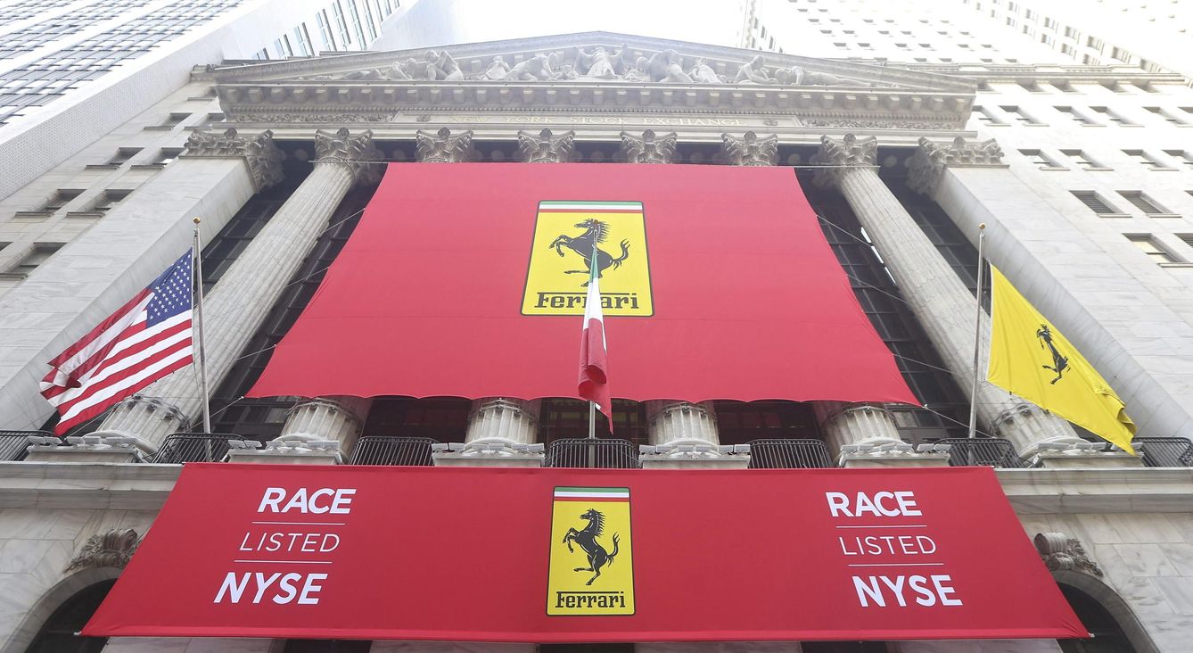 Ferrari debuta en Wall Street con una fuerte subida del 15%
