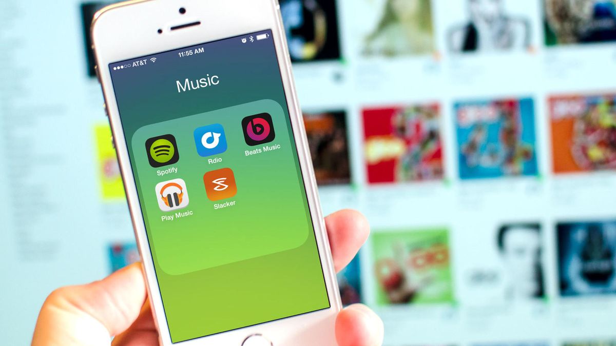 Apple vs. Spotify: guerra sucia por el servicio de música en 'streaming'