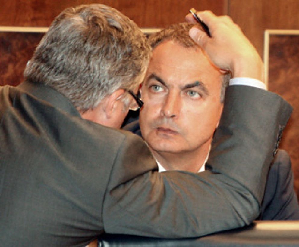 Foto: ETA y el referéndum de Ibarretxe amargan a Zapatero el inicio del curso político