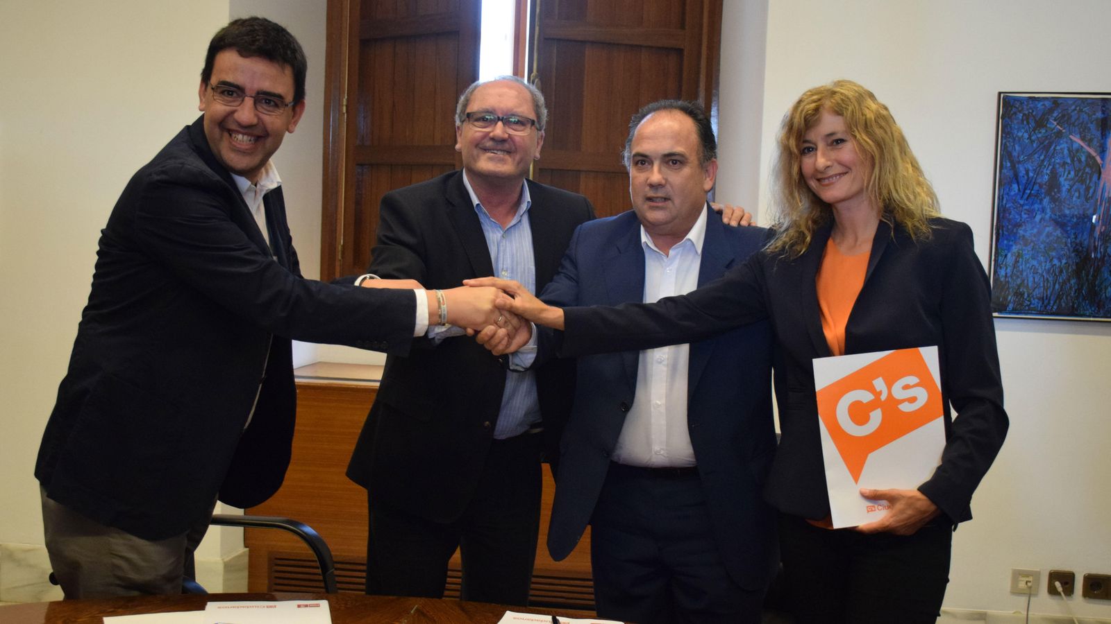 Foto: Imagen de la firma del acuerdo entre PSOE y Ciudadanos en Andalucía. 