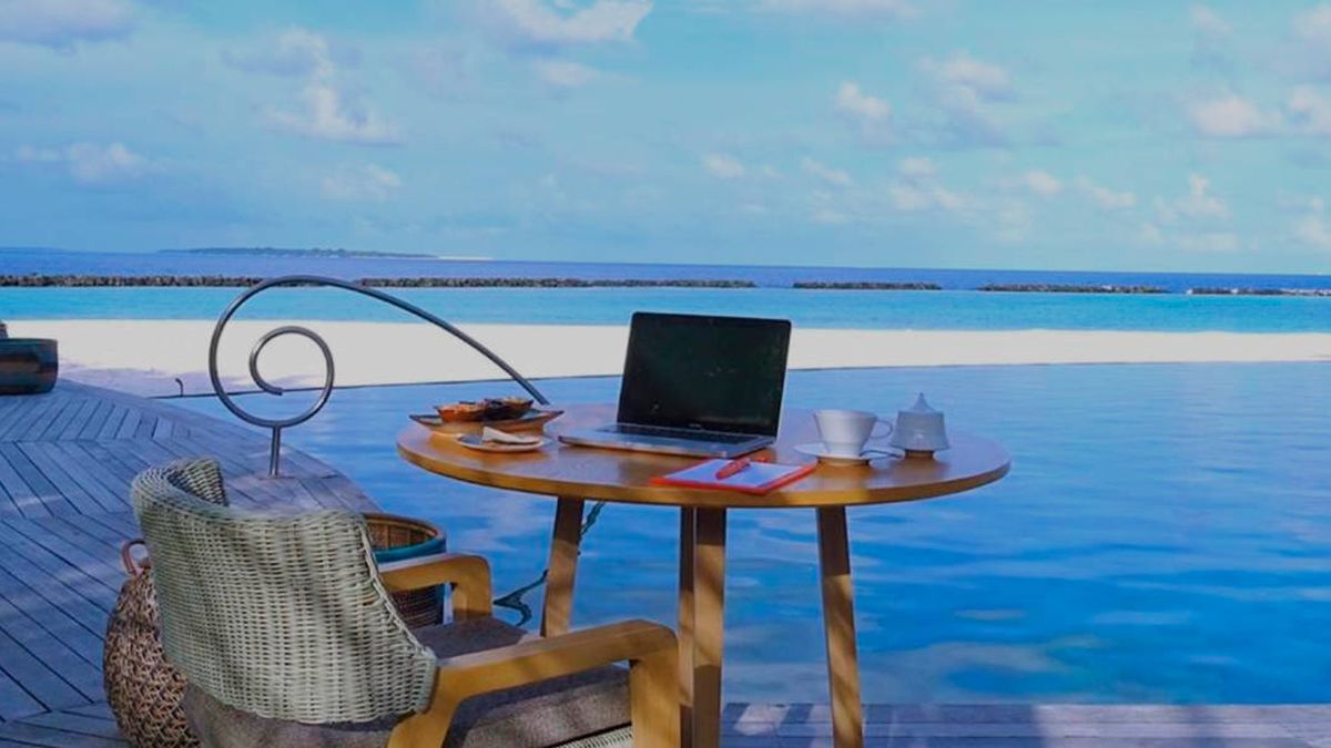 ¿Te imaginas teletrabajar en el paraíso? En Maldivas es posible (pero no barato)