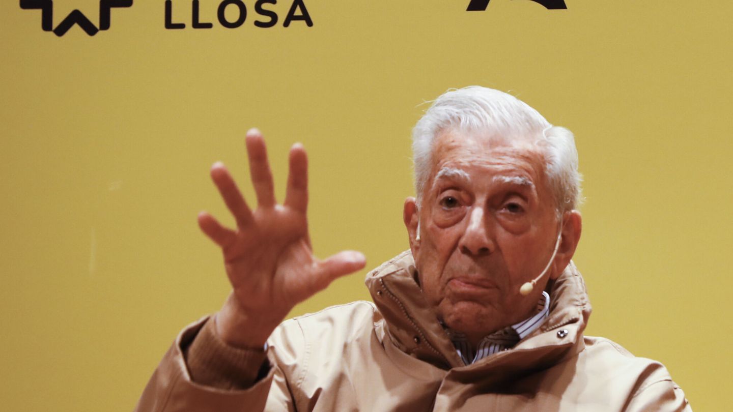 Vargas Llosa, en una imagen reciente. (EFE)
