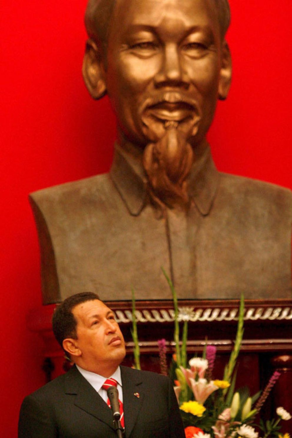 Foto: Chávez defiende en Vietnam el socialismo y critica el capitalismo