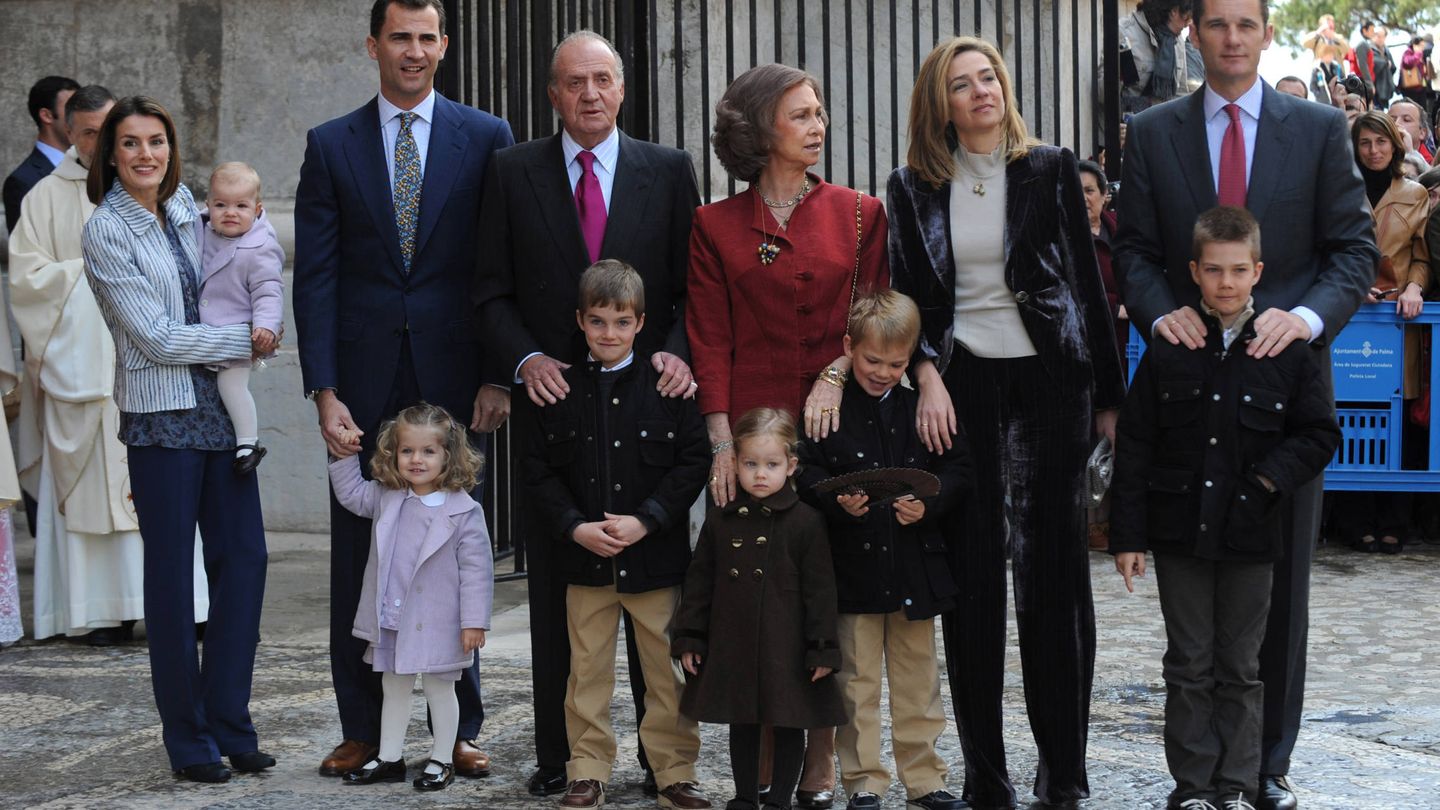 La familia real, en 2008. (Getty)