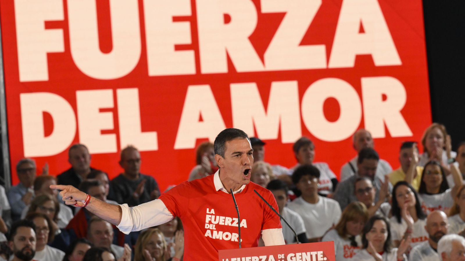 Pedro Sánchez se compromete a reformar la Constitución para revalorizar las pensiones conforme al IPC