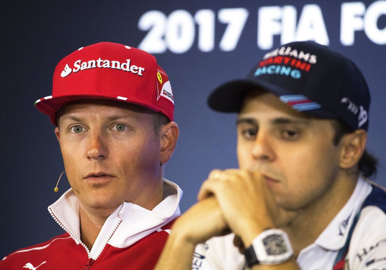 Kimi Raikkonen llegó a Ferrari para hacerle mayor competencia a Fernando Alonso y apenas mejoró los resultados del brasileño (EFE Srdjan Suki)