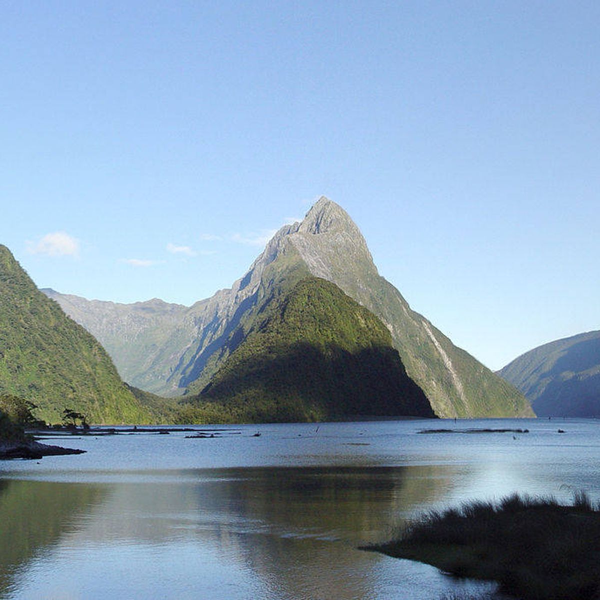 compañerismo bienestar botón Nueva Zelanda blinda contra el turismo masivo el fiordo de 'El señor de los  anillos'