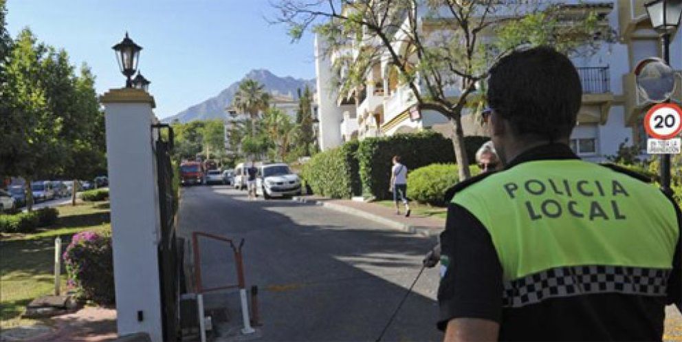 Foto: Detenidos dos policías de Marbella acusados de trabajabar como vigilantes para narcos
