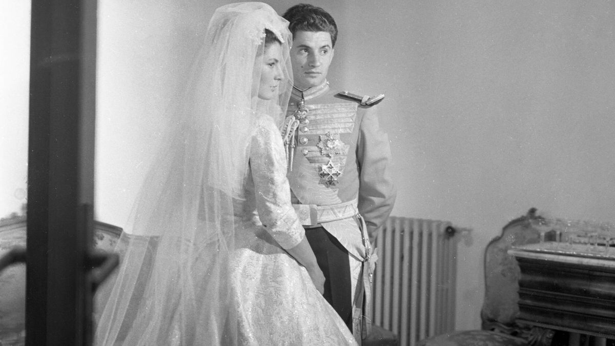 El vestido de novia de la abuela y la madre de Teresa Urquijo, pareja de José Luis Martínez-Almeida, y que podría llevar en su boda