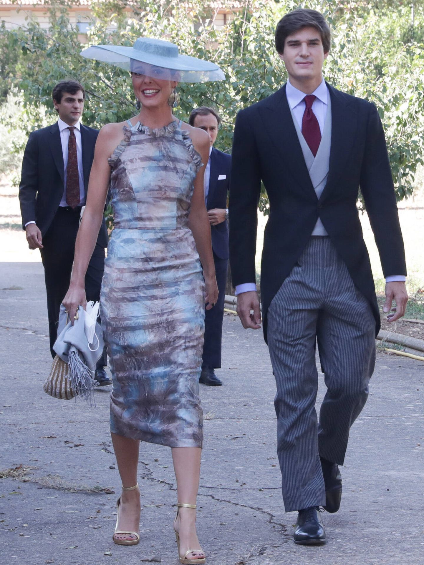 Belén Corsini y Carlos Fitz-James, en la boda de María Corsini. (Gtres)