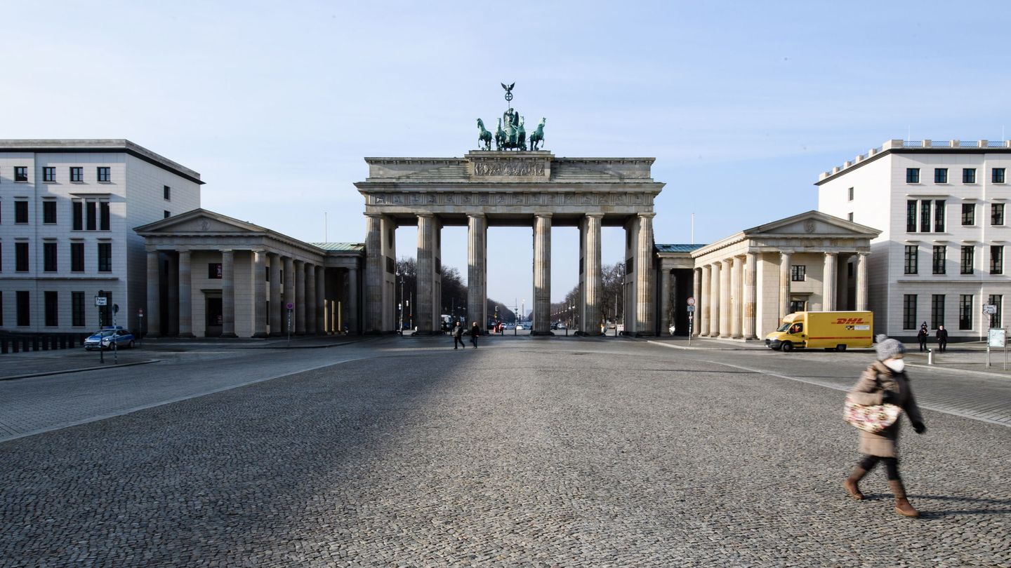 Berlín, vacío por las restricciones del coronavirus. (Reuters)