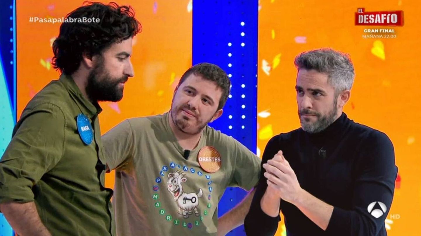 Rafa, Orestes y Roberto Leal en 'Pasapalabra'. (Atresmedia Televisión)