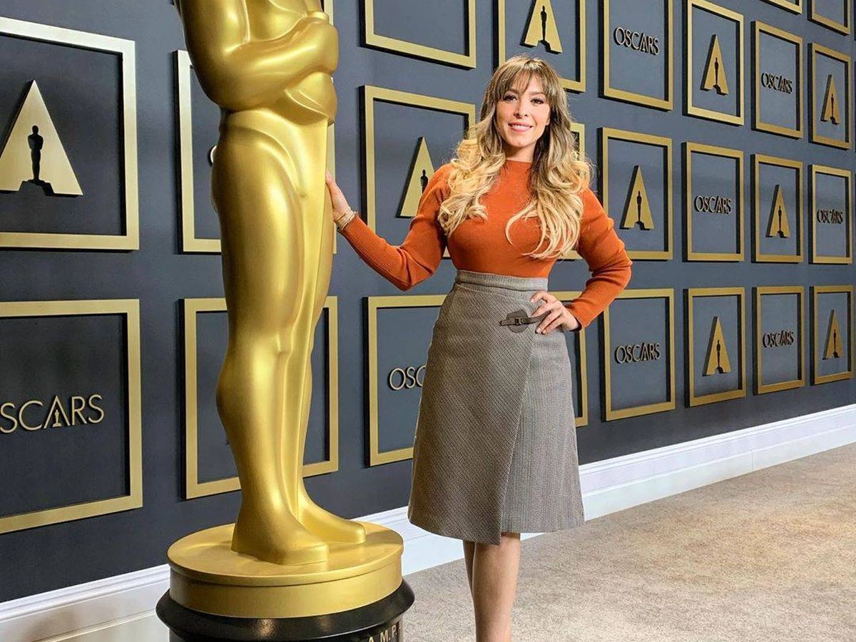 Foto: Gisela posando junto a un Oscar en Los Ángeles. (IG)