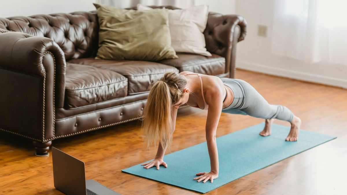 6 ejercicios para tener el vientre plano que puedes hacer en casa