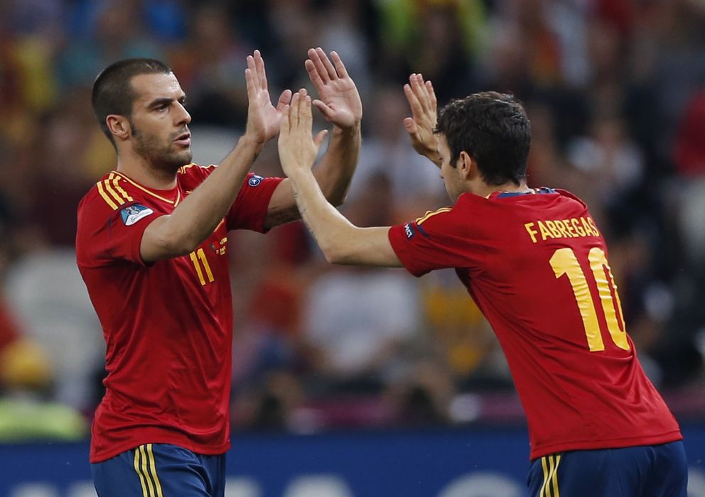Foto: Negredo y Cesc celebran un gol con la Selección Española