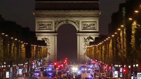 Atentado en París: el sospechoso buscado por Francia se presenta en una comisaría
