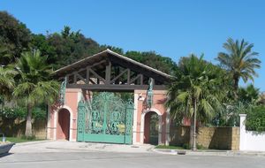 La alcaldesa de Marbella remodela su polémica Casa Rosada
