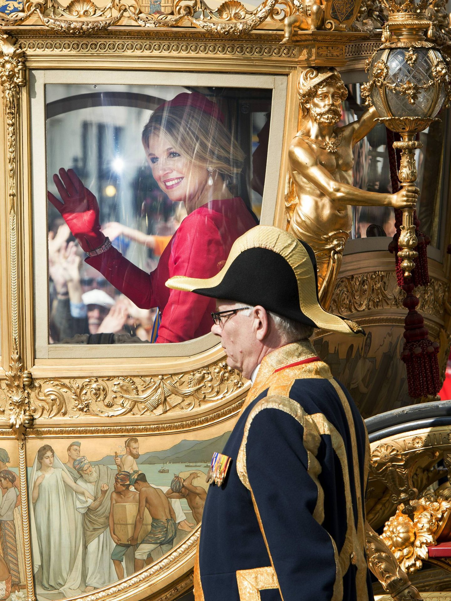 La reina Máxima, en el Carruaje Dorado. (Cordon Press/Robin Utrecht)