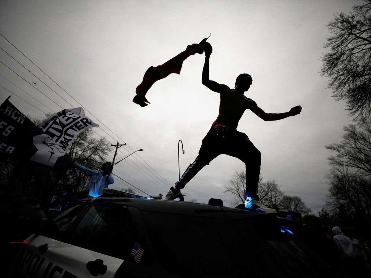 Foto: Disturbios en Brooklyn Center. (Reuters)
