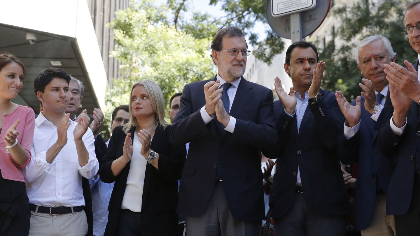 El presidente del Gobierno y del PP, Mariano Rajoy, durante el Homenaje XX Aniversario Miguel Ángel Blanco, organizado por el Partido Popular. (EFE)