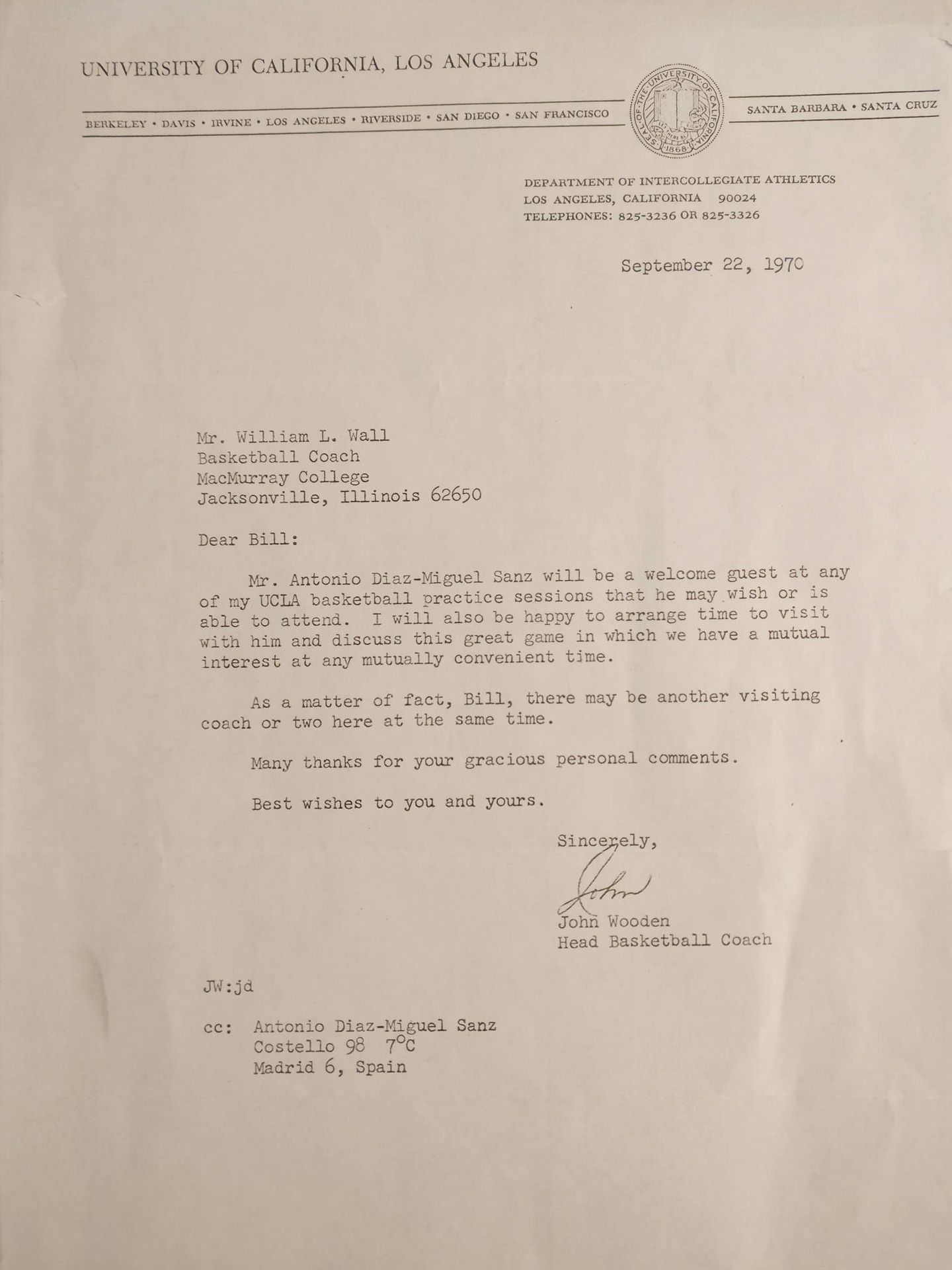 La carta en la que John Wooden invitaba a Antonio Díaz-Miguel a UCLA. (Foto: D. O.)