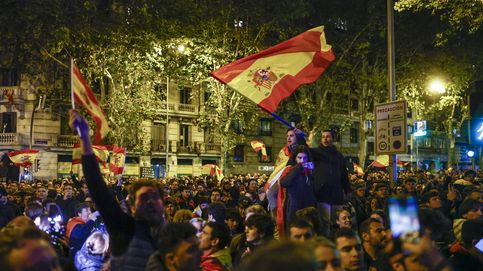 La protesta de Ferraz se desinfla entre tensiones internas por la presencia de radicales