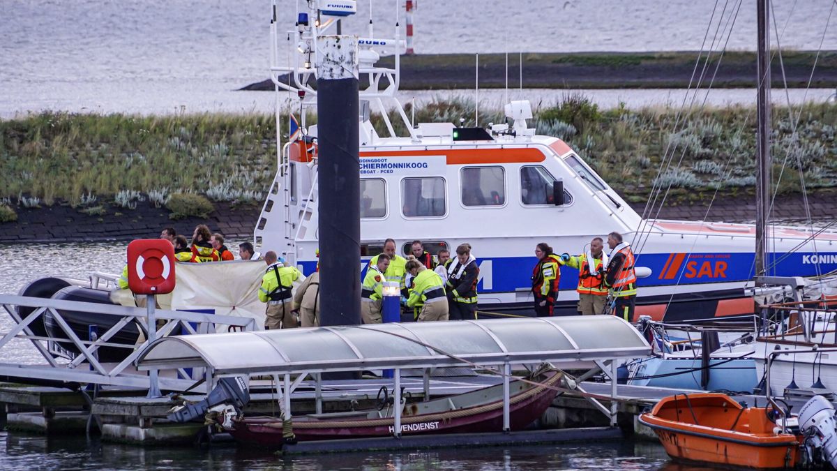 Al menos un muerto y varios heridos por el incendio en un carguero frente a las costas de Países Bajos