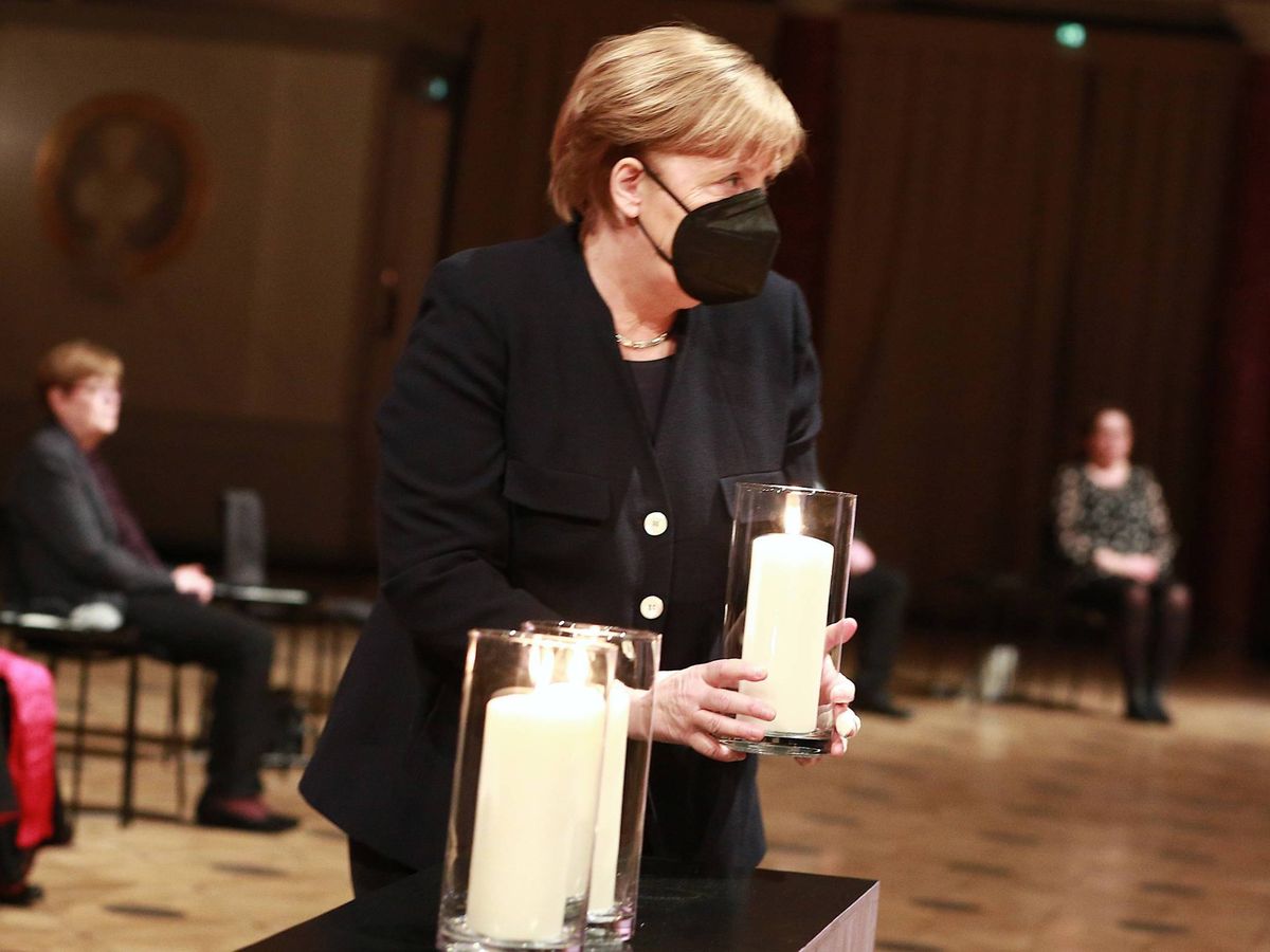 Foto: Merkel, en el acto por las víctimas del coronavirus. (EFE)