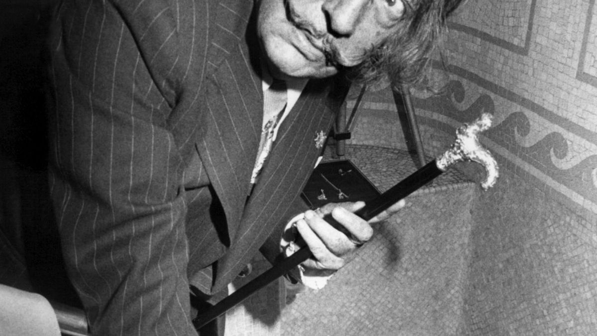 El cadáver de Salvador Dalí, exhumado por una demanda de paternidad