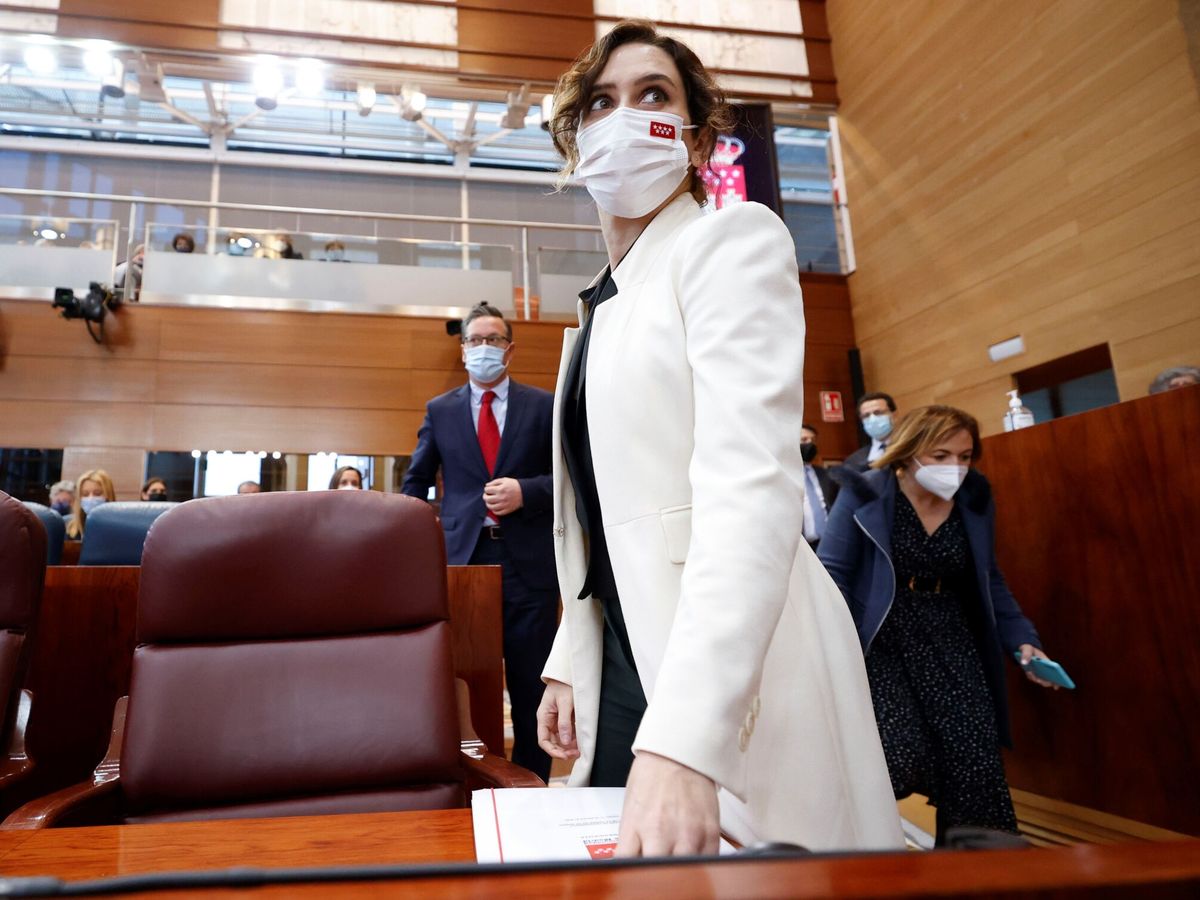 Foto: La presidenta de la Comunidad de Madrid, Isabel Díaz Ayuso, esta mañana. (EFE/Javier Lizón)