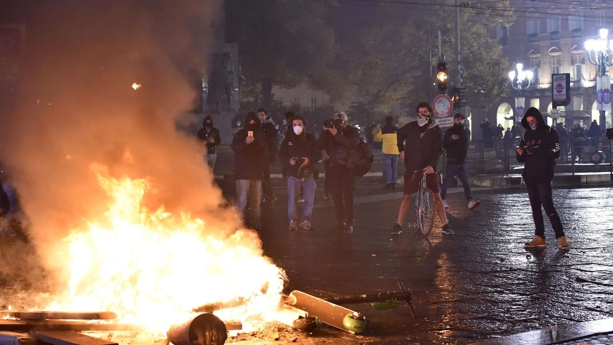 Decenas de detenidos y disturbios en varias ciudades italianas por el toque de queda