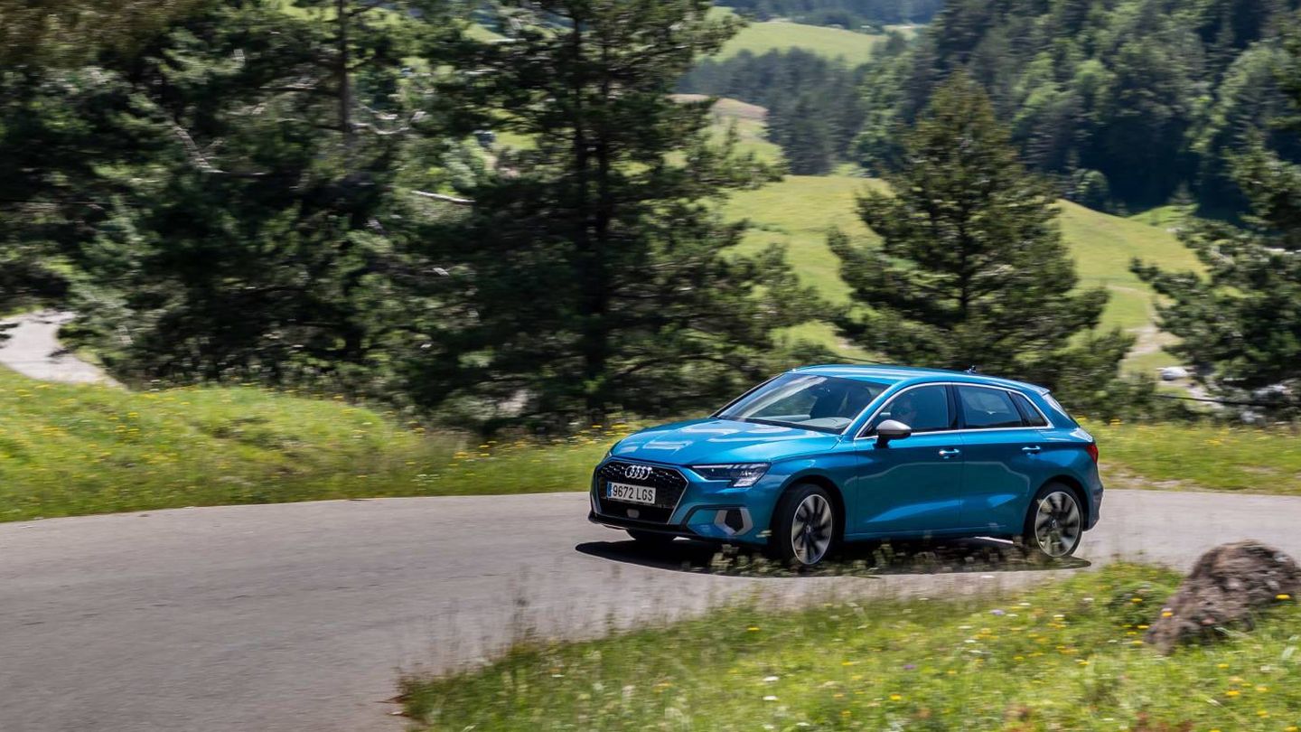 Lo mejor del nuevo Audi A3 es su excelente comportamiento dinámico, en parte por su nueva plataforma MQB Evo.. 
