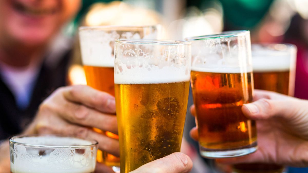 El fabricante de Corona subirá el precio de la cerveza ante la escasez de vidrio