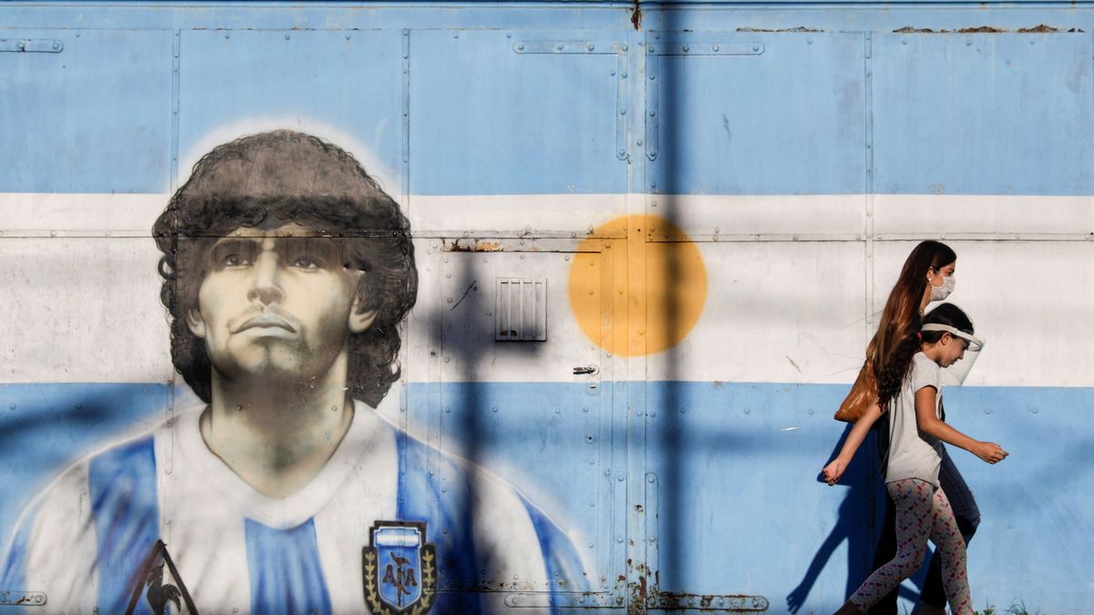 La imagen viral: el efecto óptico que homenajea a Maradona en el cielo