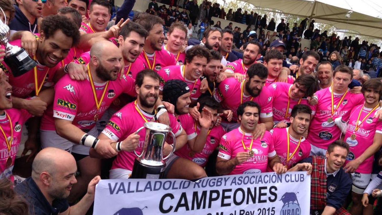 Foto: El VRAC tras proclamarse campeón de Copa (valladolidrac.com).