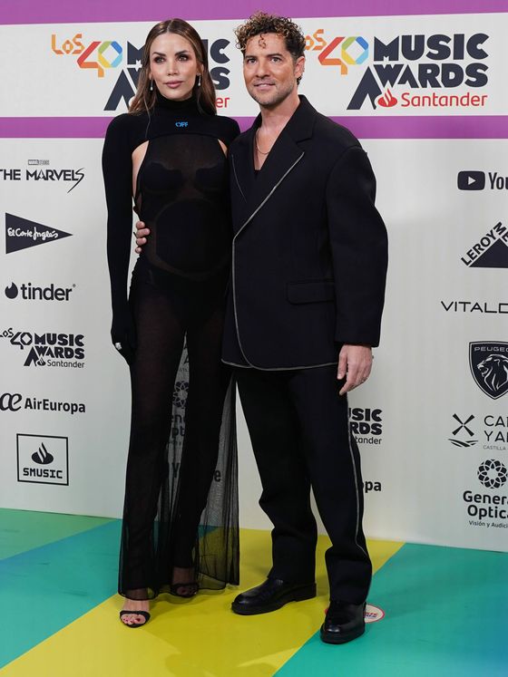 Rosanna Zanetti y David Bisbal en la alfombra roja de LOS40 Music Awards 2023. (CP)