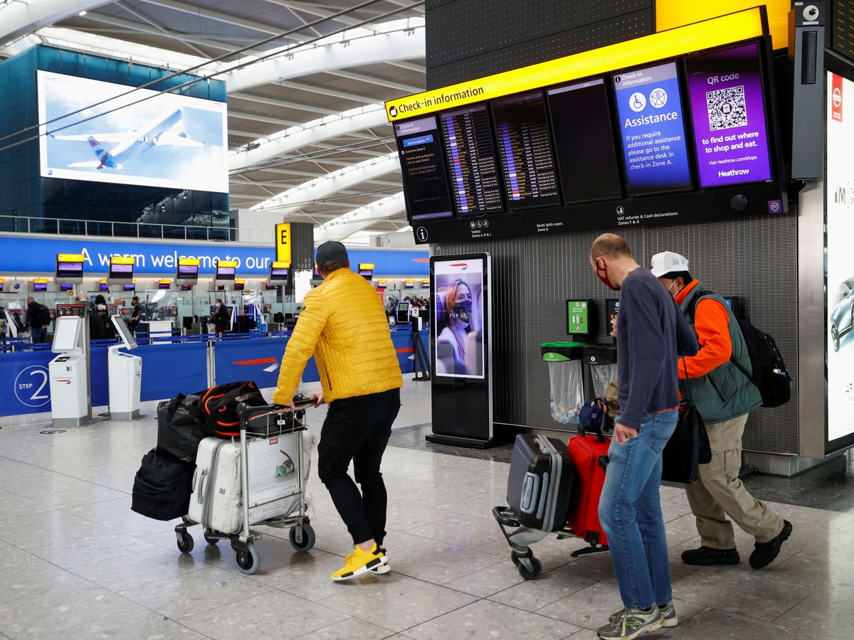 Foto: El aeropuerto de Heathrow extrema las medidas de seguridad (Reuters/John Sibley)