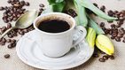 Tomar bebidas muy calientes puede provocar cáncer de esófago: adiós a los cafés humeantes