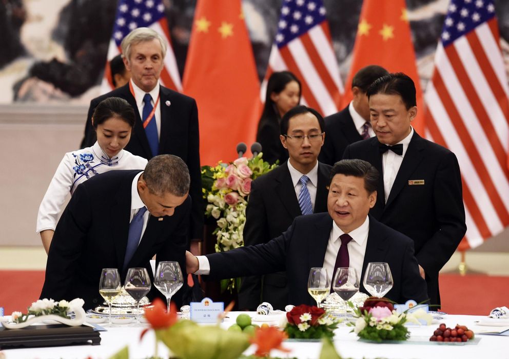 Foto: El presidente chino Xi Jinping se dispone a almorzar con Barack Obama en el Gran Salón del Pueblo, en Pekín (Reuters).