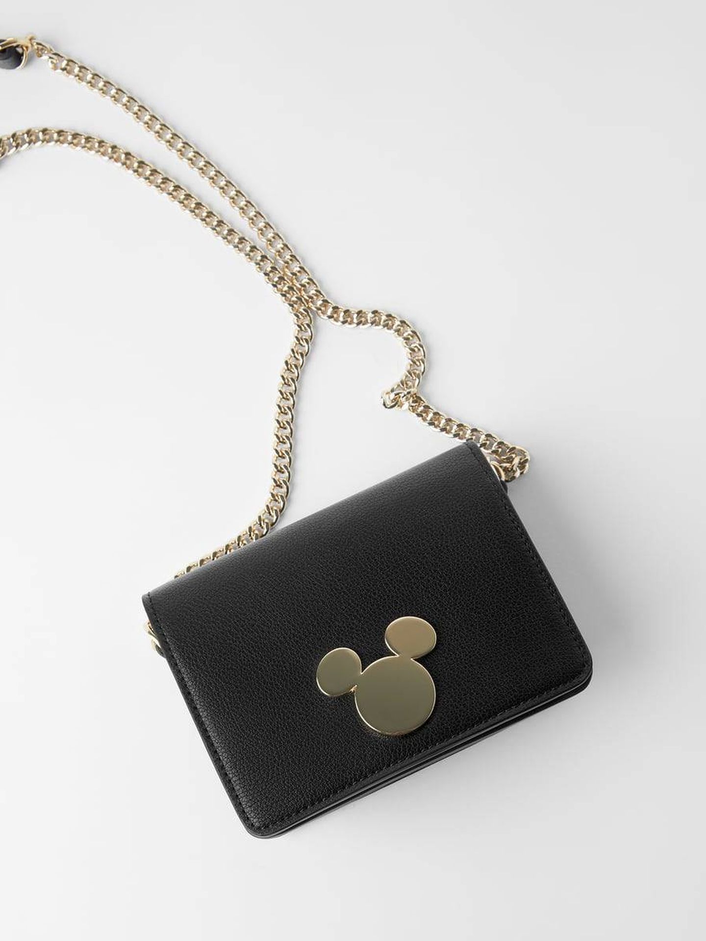 El bolso de Zara con la silueta de Mickey Mouse. (Cortesía)